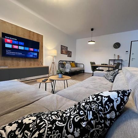 High-Rise Luxury Apartment With Free Parking Bukareszt Zewnętrze zdjęcie