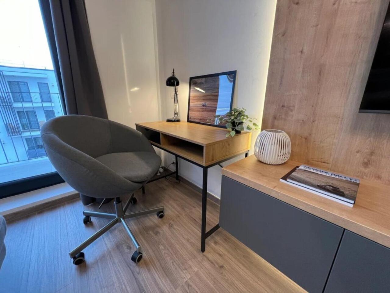 High-Rise Luxury Apartment With Free Parking Bukareszt Zewnętrze zdjęcie