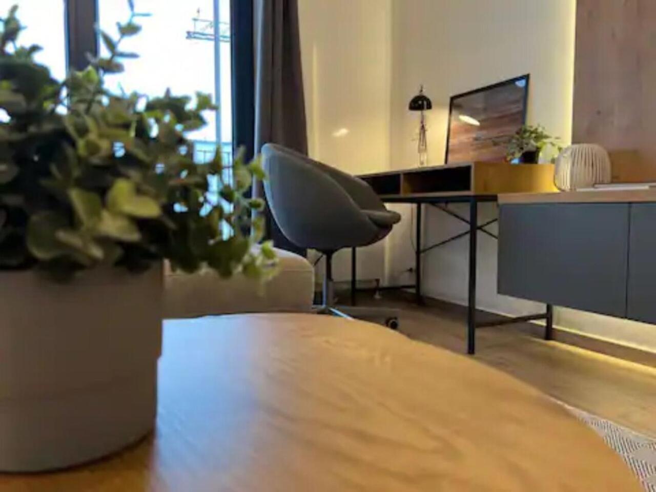 High-Rise Luxury Apartment With Free Parking Bukareszt Zewnętrze zdjęcie